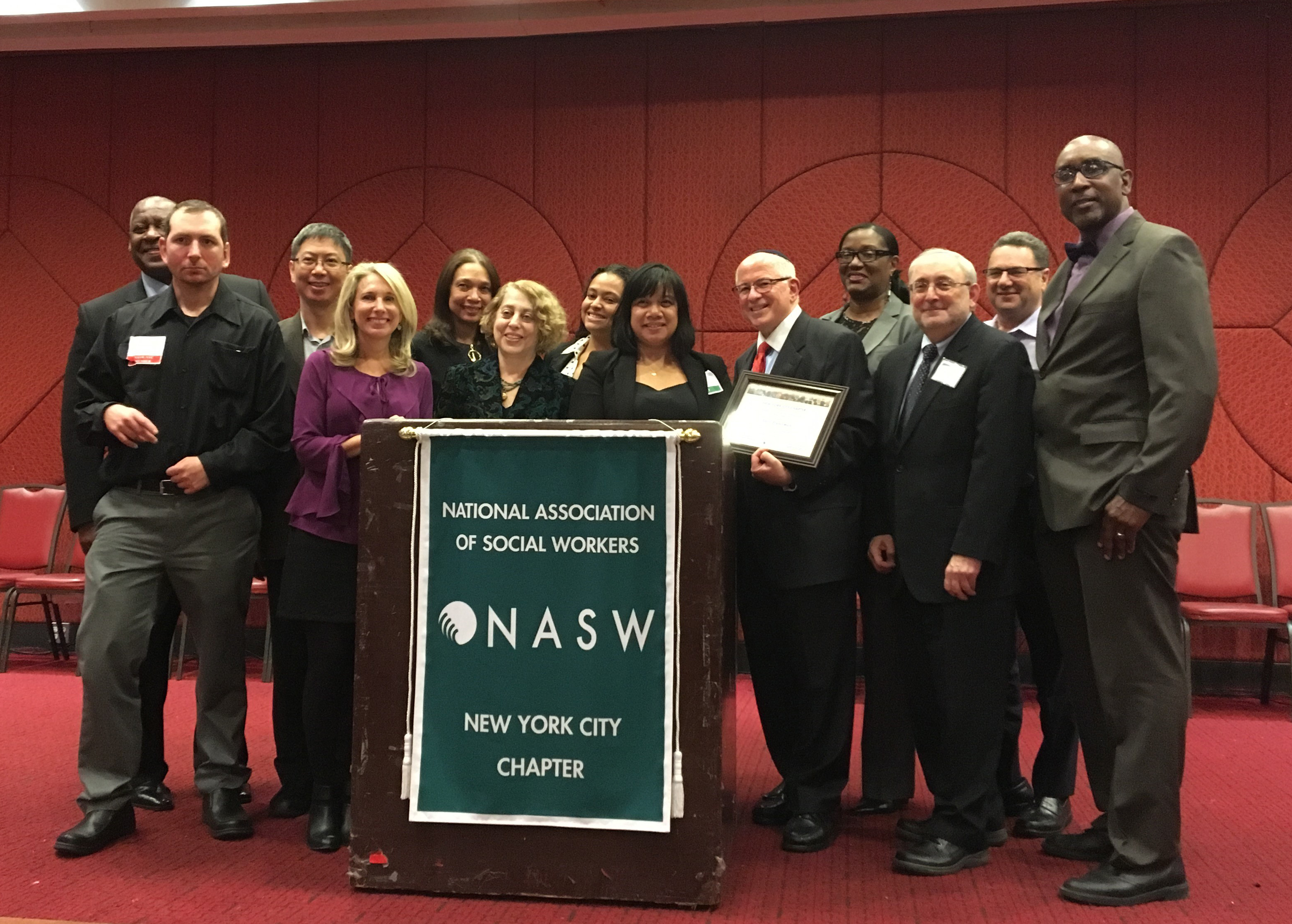 Dean Steven Huberman receiving 2017 “Top Leadership Award” at NASW-NYC’s Annual Leadership dinner. 